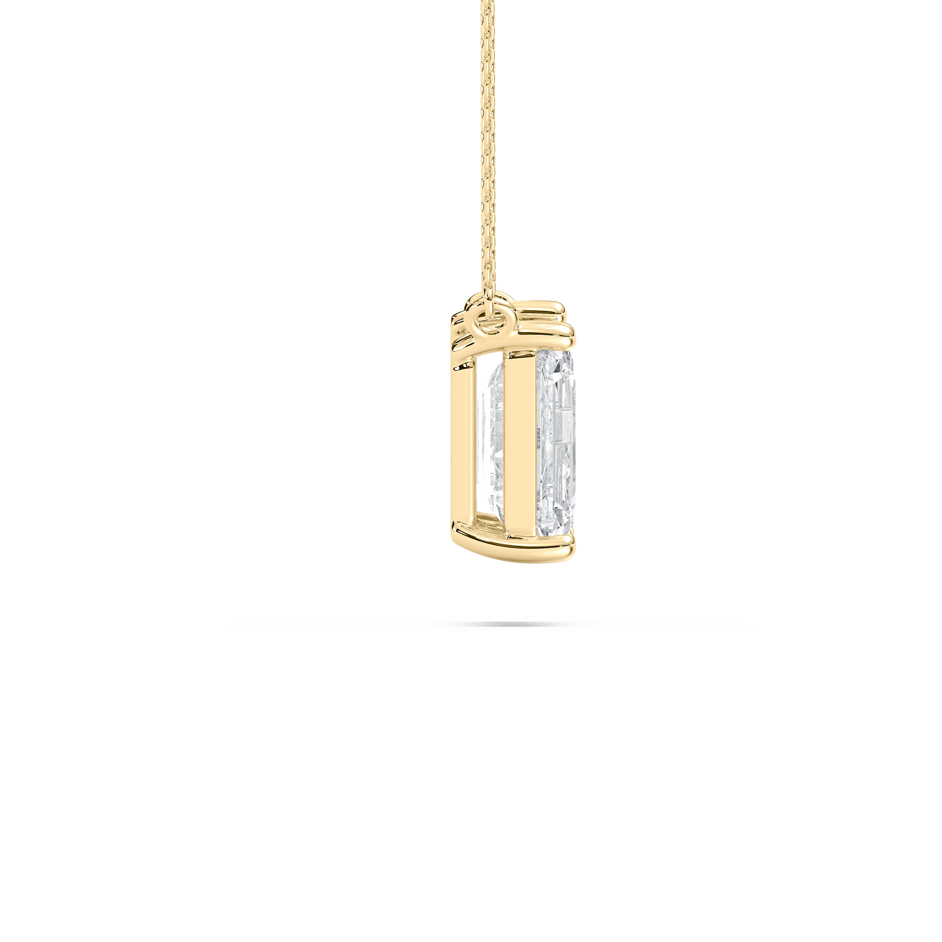 2.50 Carat Emerald And Pear Diamond Delicate Dynamic Fashion Pendant 